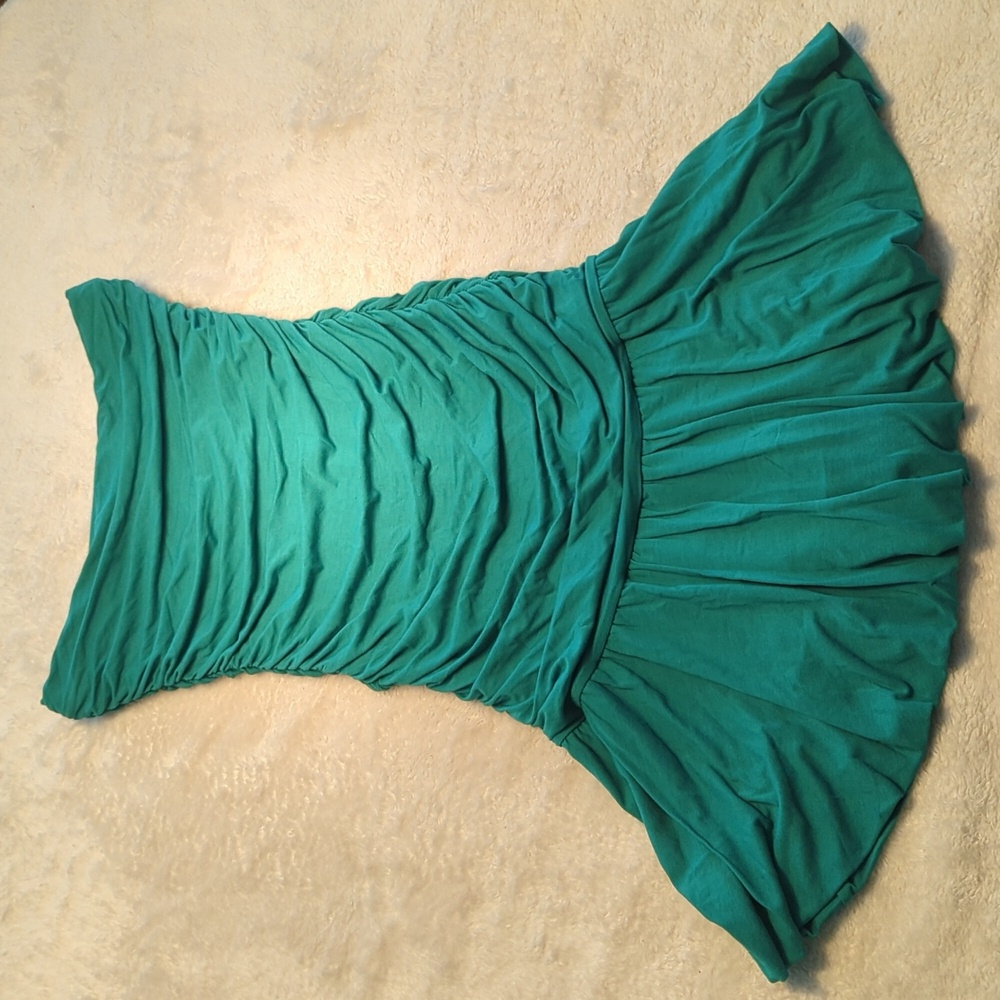 BCBG MaxAzaria strapless mini dress Sz Small